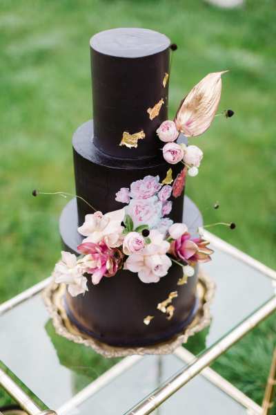 Chicago Black Wedding Cake